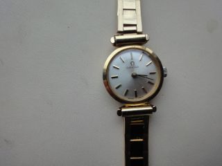 Damen Uhr Omega. Bild