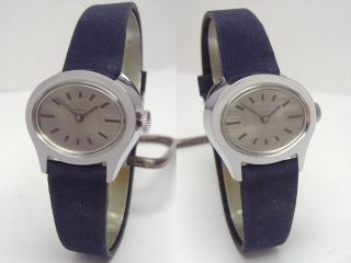 Timex 70er Pultform Damenuhr Mit Blauem Velour Lederband Handaufzug Bild