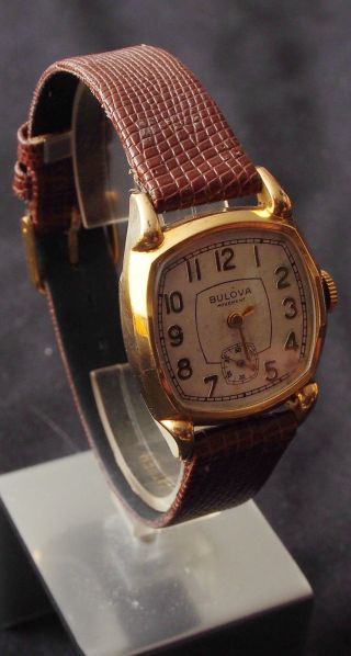Armbanduhr Bulova,  Sammlerstück,  Art Deco In Rund - Quadratischer Form Bild