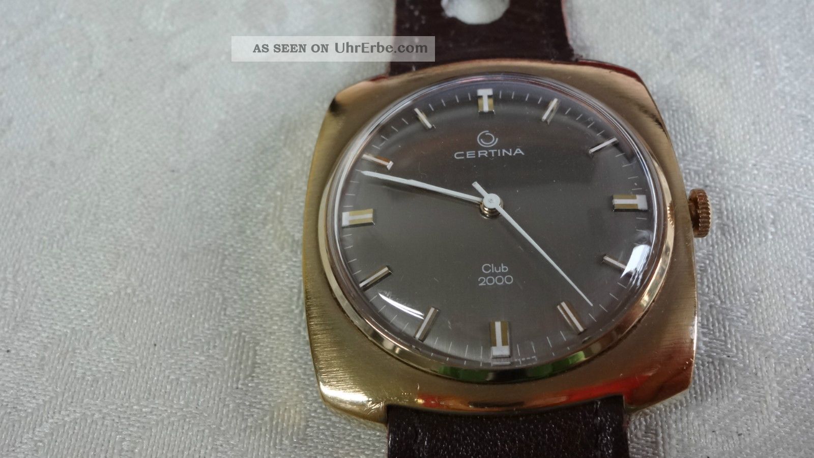 Certina Club 2000 Großformat Handaufzug,  Manufakturwerk Certina Kal.  25 - 66 Armbanduhren Bild
