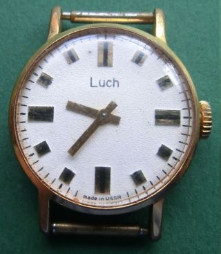 Alte Damenarmbanduhr - Armbanduhr - Luch - Made In Ussr Bild