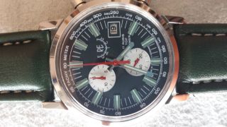 Re - Watch Chronograph Herrenuhr Aus Den 70er Mechanisch Handaufzug Bild