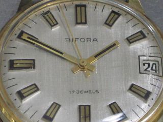 Bifora Herren - Armbanduhr 17 Jewels Kal.  B130 Datum Vergoldet Mech. Bild