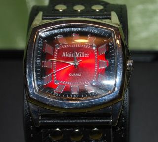 Armbanduhr Alain Miller - Rotes Ziffernblatt - Bild