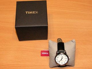 Timex Armbanduhr Indiglo Wr 30m Herrenuhr Lederarmband Originalverpackt Bild