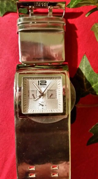 Neue Esprit Uhr Mit Silbernen Armband Breit Bild