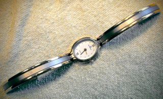 Dugena Quarz Damenuhr Armband Uhr Cal 3n20 Nr.  935438 42 Neue Batterie Bild