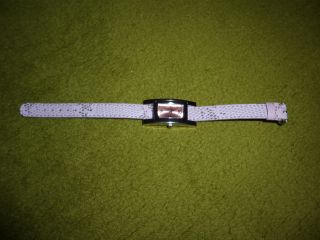 Damen - Armbanduhr,  Fliederfarbenes Armband (kunstleder),  Ovp,  Ohne Batterie Bild