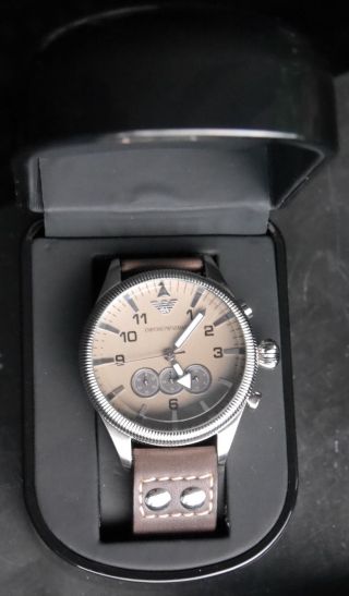 Armani Emporior Herrenuhr Lederarmband Chronometer 50m Wr 5atm Stainless Steel Bild
