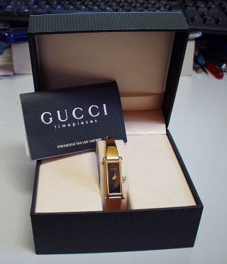 Neuw.  - Zierliche - Gucci 1500 - Damenuhr Aus Edelstahl,  Papiere Und Box Bild