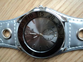 Herrenarmbanduhr Armbanduhr Silberfarbig Krono Look Breites Armband Bild