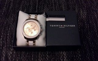 Top Weihnachtsgeschenk Tommy Hilfiger Uhr Damenuhr Serena Ovp Rosegold Weiß Bild
