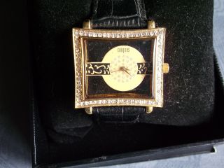 Damenuhr Armbanduhr Vergoldet Und Mit Datum Manufaktur Croques Cro - 7962 Bild