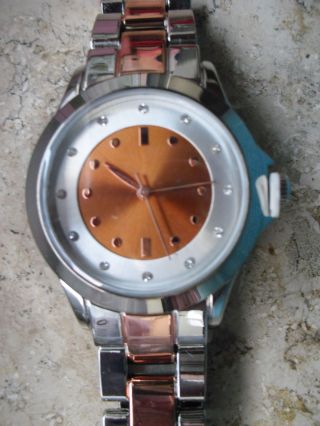 Klassische Damen - Armbanduhr 
