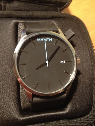 Neue Mvmt Uhr In Schwarz Silber / Mvmt Watch Black Silver Bild