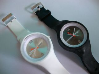 Uhr,  Silikon,  Armbanduhr,  22,  5 Cm,  Schwarz,  Weiß, Bild