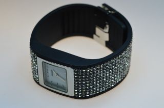 Uranium Watch - Schwarzes Armband Mit U - Skin Crystal 110 - 0002 Bild