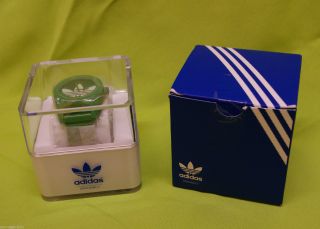 Adidas Uhr Aus Kunststoff Santiago Adh2657 - Farbe Grün - Bild