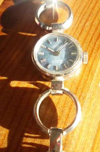 Mädchen - Armbanduhr - Silberfarbend. Bild