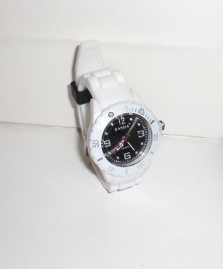 Sanda - Armbanduhr Silikon Armband Weiß Ziffernblatt Schwarz Bild