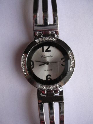 Silberstück Feminin Mit Strass Armbanduhr Für Damen Silbernes Zifferblatt Dau Bild