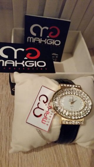 Makgio Designer Damenuhr Elegant Armband Uhr Damen Silber Steine Uhrenbox Modern Bild