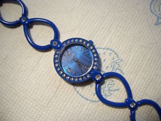 Colours Uhr Damenuhr Blau Mit Kristallen Bild