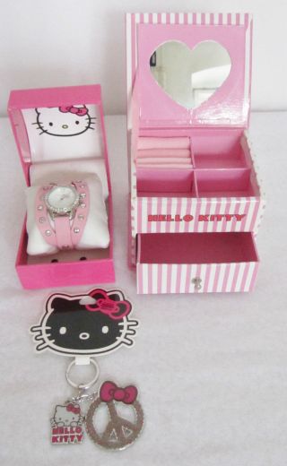 Hello Kitty 3 Teiliges Geschenkset Armbanduhr,  Schmuckkasten & Schlüsselanh, Bild