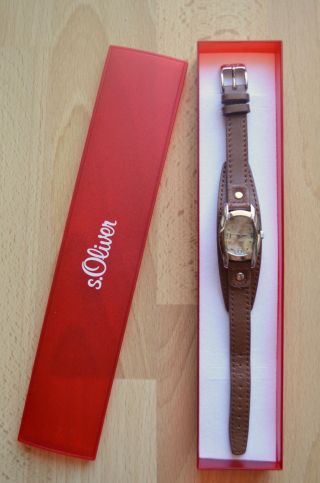 S.  Oliver Uhr Mit Echtem Lederband,  Originalverpackung Und Etikett - Silber/gold Bild