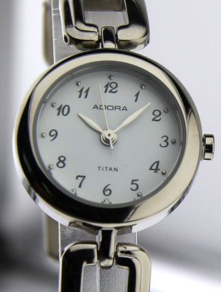 Armbanduhr Adora - Mineralglas - Mit Gliederband - Titan Bild