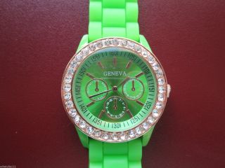 Designer Damenuhr,  Silikon Armband Uhr,  Strass,  Farbauswahl,  Gold Plattiert D58 Bild