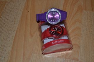 2xwunderschöne Silikon Armbanduhren Farbe Rot Und Lila Mit Strass Steinchen. Bild