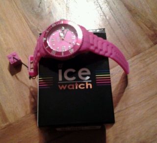 Orig.  Ice - Watch Armbanduhr Solid Pink & Ungetragen Ohne Schmuckbox Bild