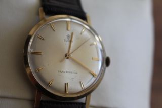 Schicke Tudor Armbanduhr In 585er Gold - Handaufzug Bild