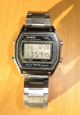 Casio W - 450 Marlin Chronograph Armbanduhr,  100m Wasserdicht,  Leichtgewicht Sport Bild