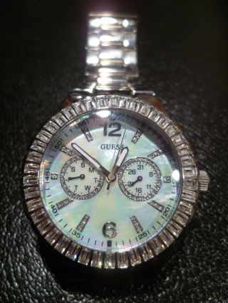 Guess Armbanduhr Für Damen / W13501l1 Bild