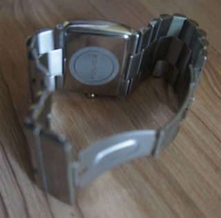 Silberne Armbanduhr Von Police Bild