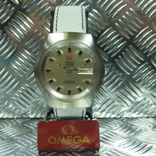 LÄssig Vintage Xl Omega Chronometer Day Date Stahl F300 Hz Armbanduhr Herrenuhr Bild