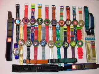 20 Swatch Scuba Uhren Mit Neuen Batterien,  8 Passende Armbänder Aus Sammlung Bild