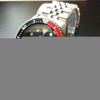 Seiko Automatic,  Diver ' S 200 Mit Stahlband,  Und Ungetragen Bild