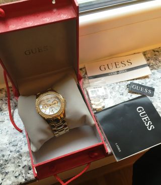 ♥♥ Sehr Schöne Klassische Guess Damen Uhr Gold,  Ovp ♥♥ Bild
