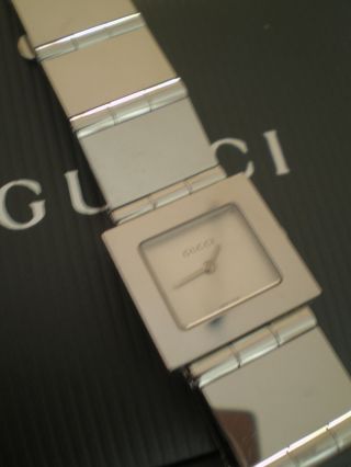 Gucci Uhr 600j Mit Rechnung Zertifikat Box Und Karton Edelstahl Bild