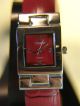 Bijoux Terner Damenuhr Spange2 Cm Breit Läuft Mit Neuer Batterie; Red - Leder Look Armbanduhren Bild 2