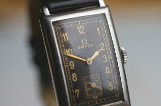 Omega Armbanduhr Kaliber T17 Schwarzes Zifferblatt 1930er Rare Sammleruhr Top Bild