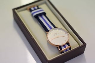 Daniel Wellington Uhr Armbanduhr Sailor Streifen Classic Trinity Chronograph Bild