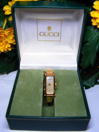 Sehr Schöne Gucci 1500 Designer Damen - Armbanduhr Spangenarmbanduhr Damenschmuck Bild