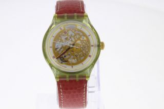 Swatch Automatic Armbanduhr Mit Skelettiertem Werk Und Sichtboden Old Stock Bild