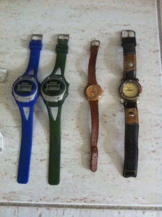 2 Sport Uhren In Blau Und Grün,  2 Damen Uhren U.  A.  Von Fossati Quarz Bild