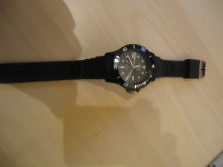 Armbanduhr In Schwarz // Unisex Bild