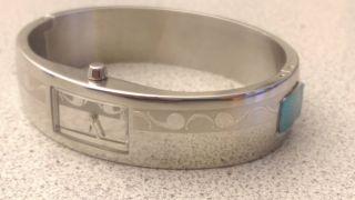 Mexx Uhr - Damenuhr - Armbanduhr | Armreif - Silber Mit Muster | Inkl.  Box Bild